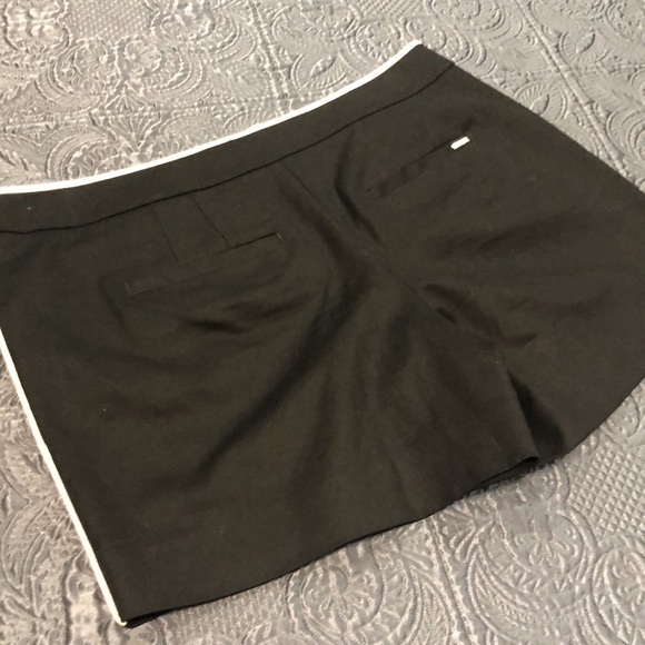 White House Black market black shorts with white lining‎ women’s size  12 NWOT - Picture 5 of 8